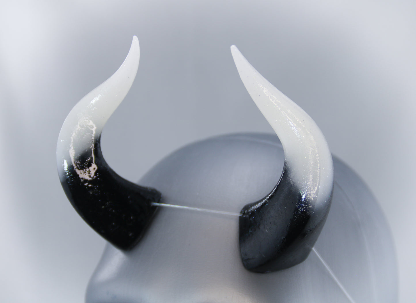 [Pre-Order] Smoke Specialty Color Cast Resin Horns